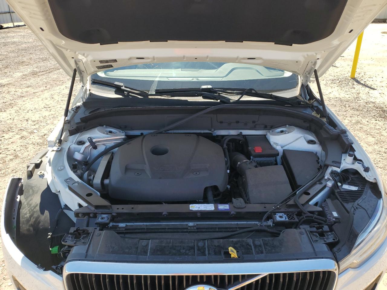 VOLVO XC60 2018 — 13