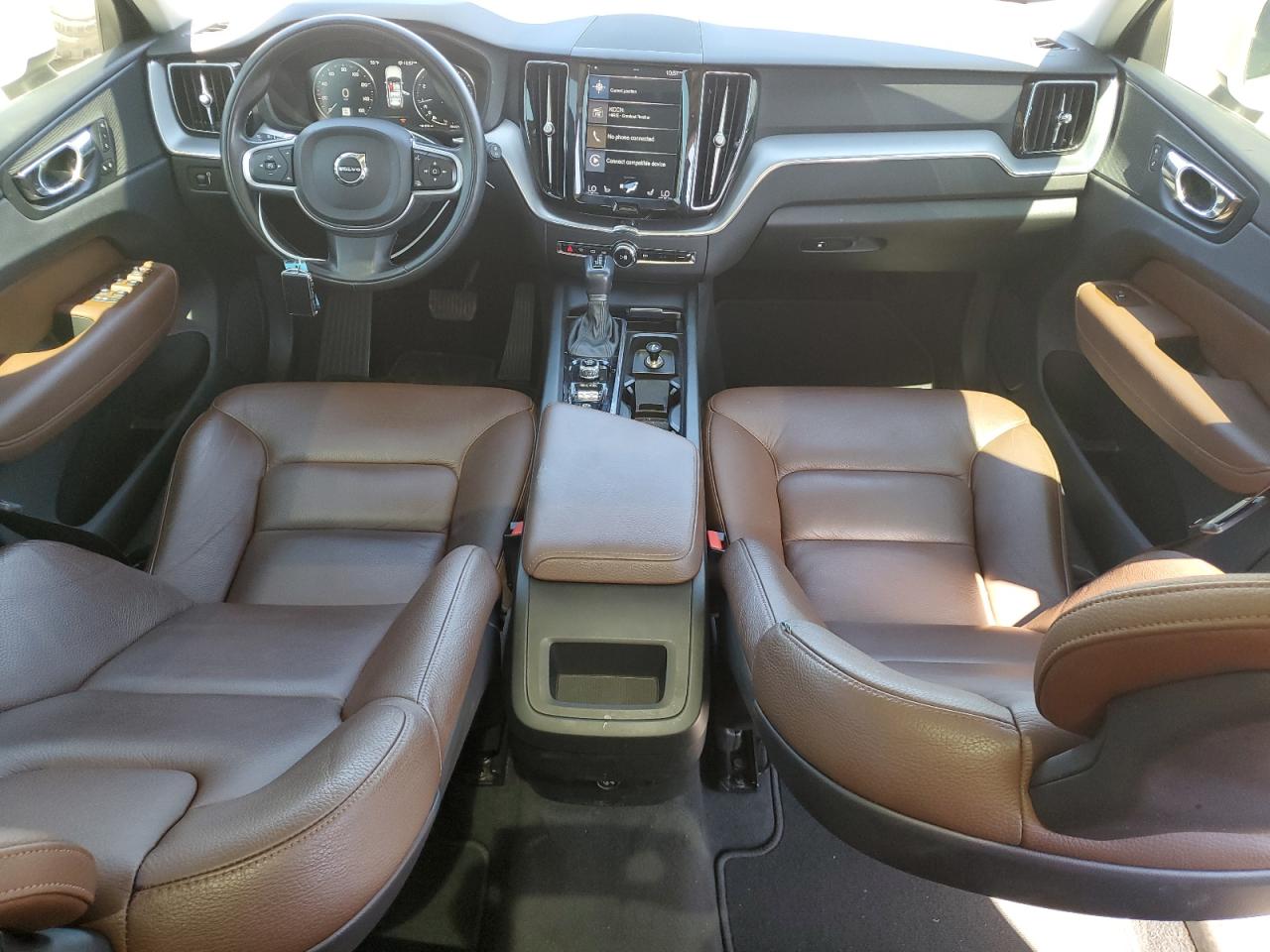 VOLVO XC60 2018 — 9