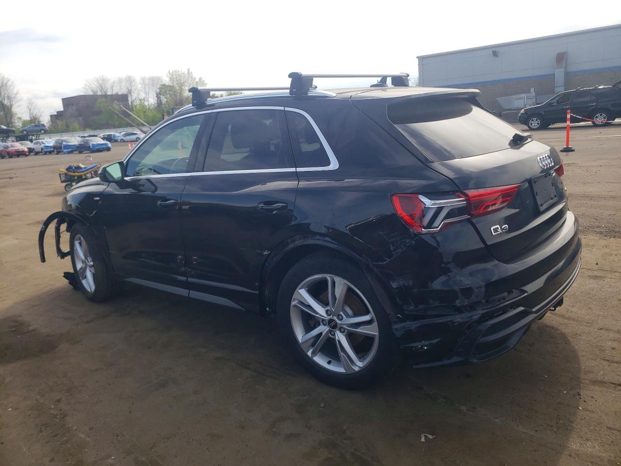 AUDI Q3 2022 — 3