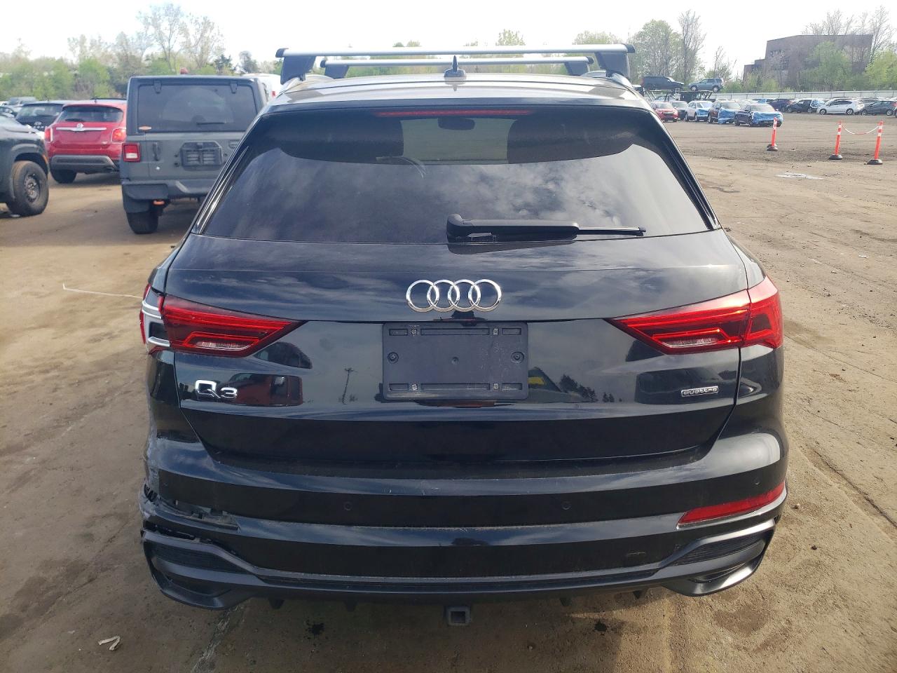 AUDI Q3 2022 — 7