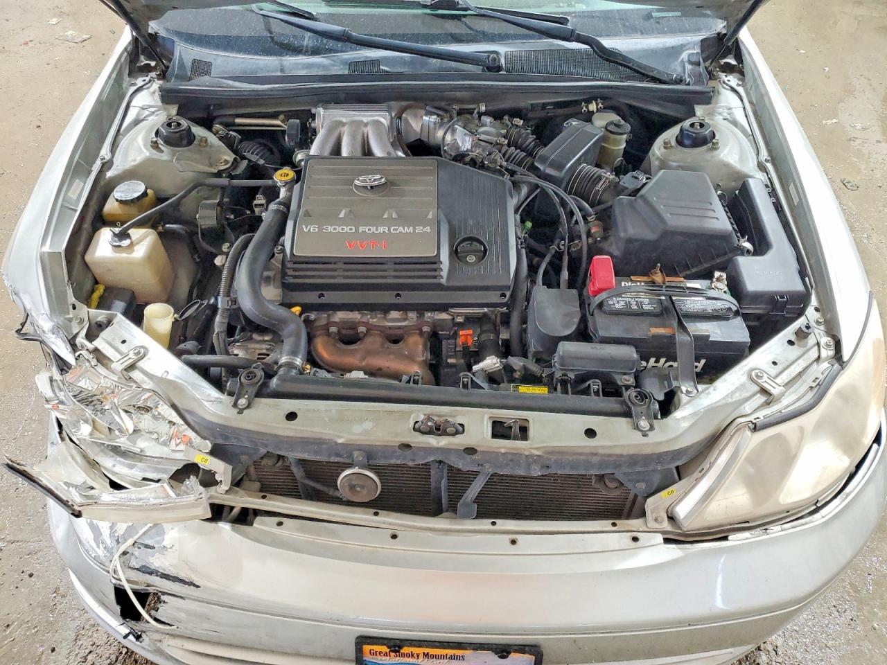 TOYOTA AVALON 2000 — 12