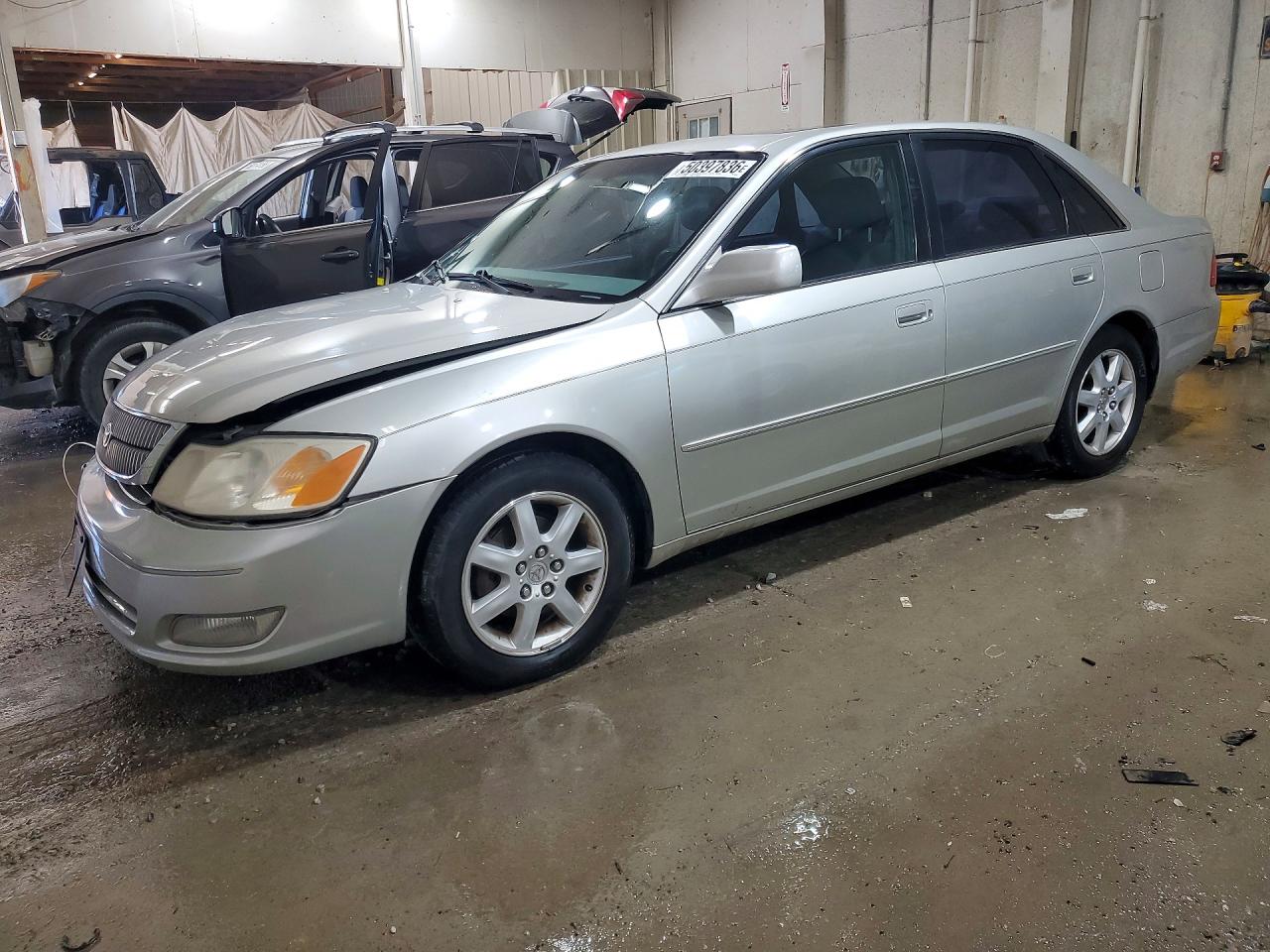 TOYOTA AVALON 2000 — 2