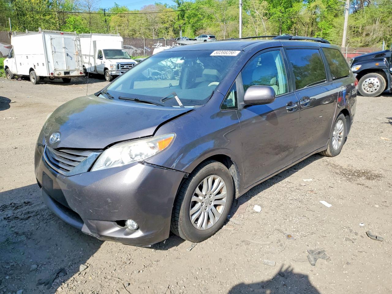 TOYOTA SIENNA 2012 — 2