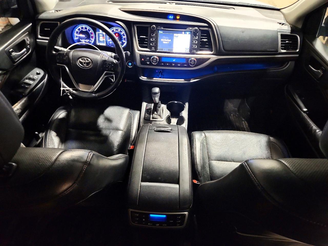 TOYOTA HIGHLANDER 2014 — 9