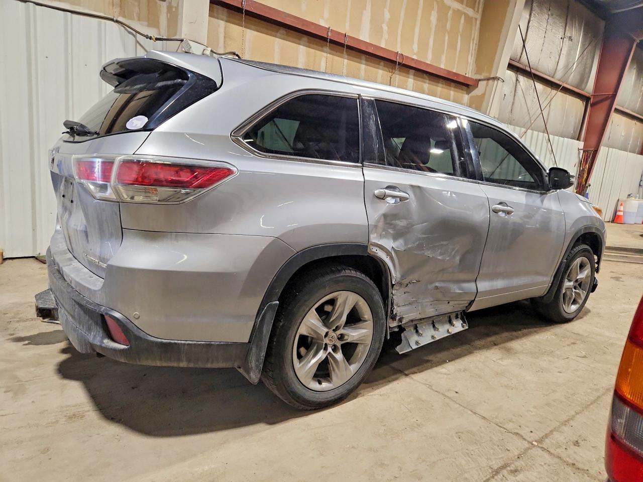 TOYOTA HIGHLANDER 2014 — 4