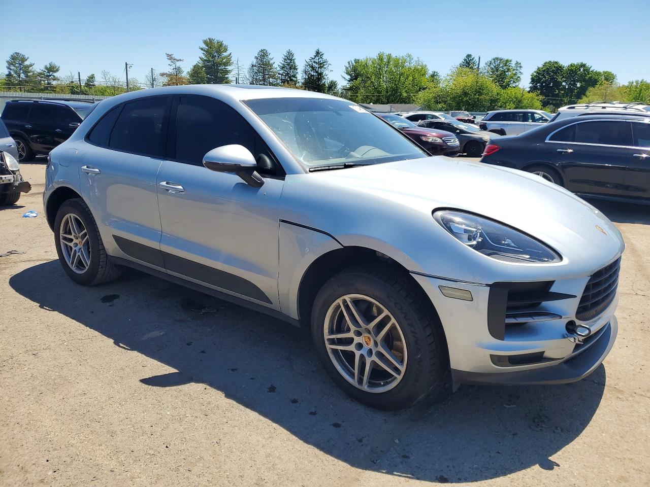 2021 PORSCHE MACAN