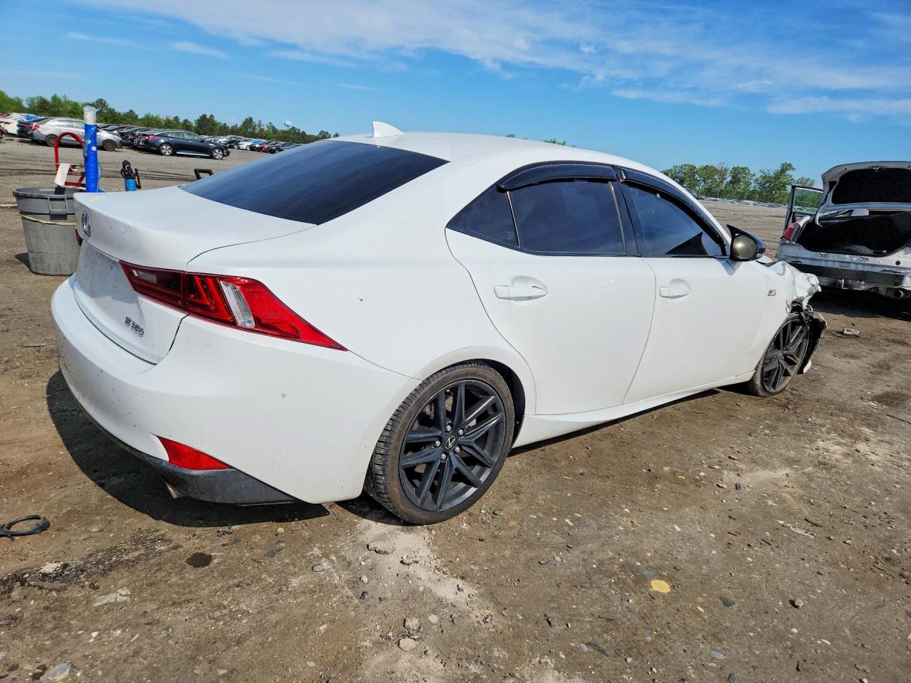 LEXUS IS 2014 — 4