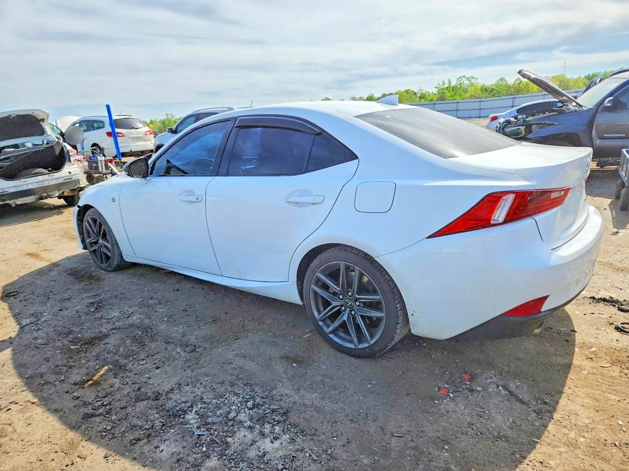 LEXUS IS 2014 — 3