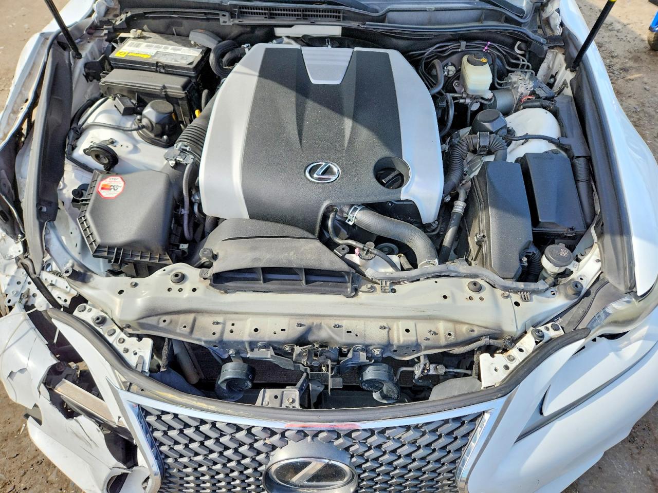 LEXUS IS 2014 — 12