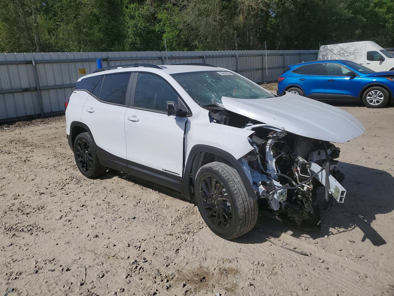 GMC TERRAIN 2023 — 5