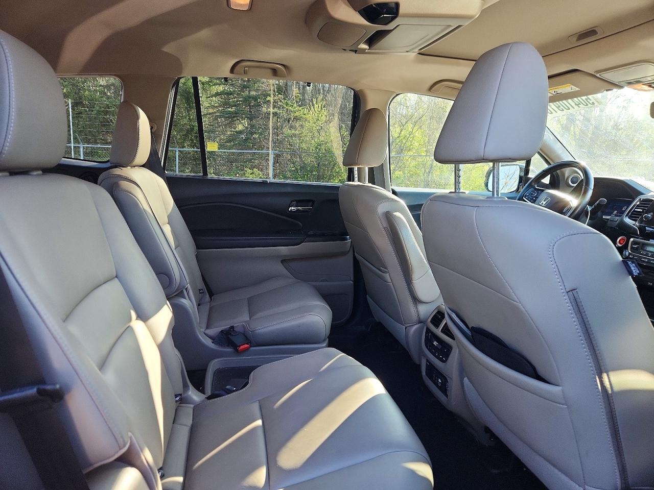 HONDA PILOT 2021 — 12