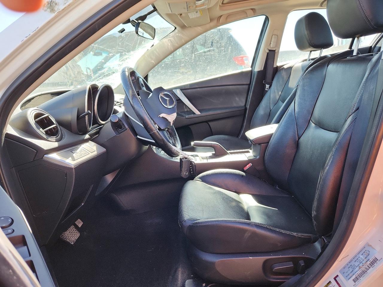 MAZDA 3 2013 — 8