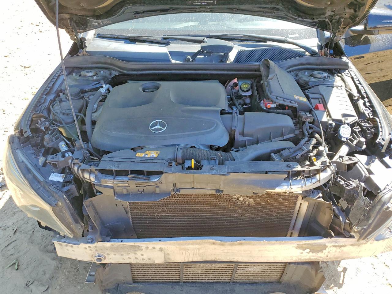 MERCEDES-BENZ CLA 2014 — 12