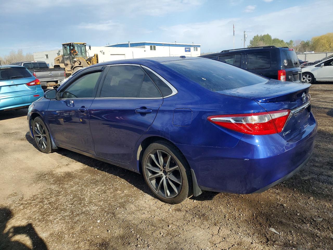 TOYOTA CAMRY 2015 — 3