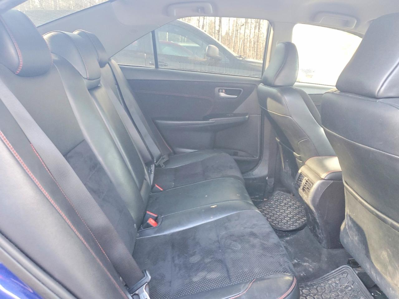 TOYOTA CAMRY 2015 — 11