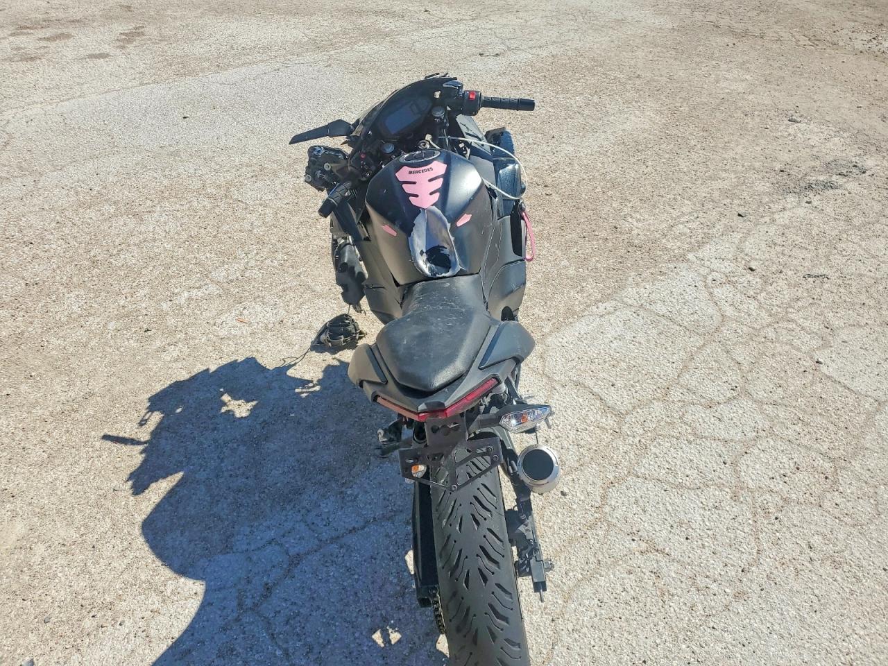 KAWASAKI EX500 2026 — 7