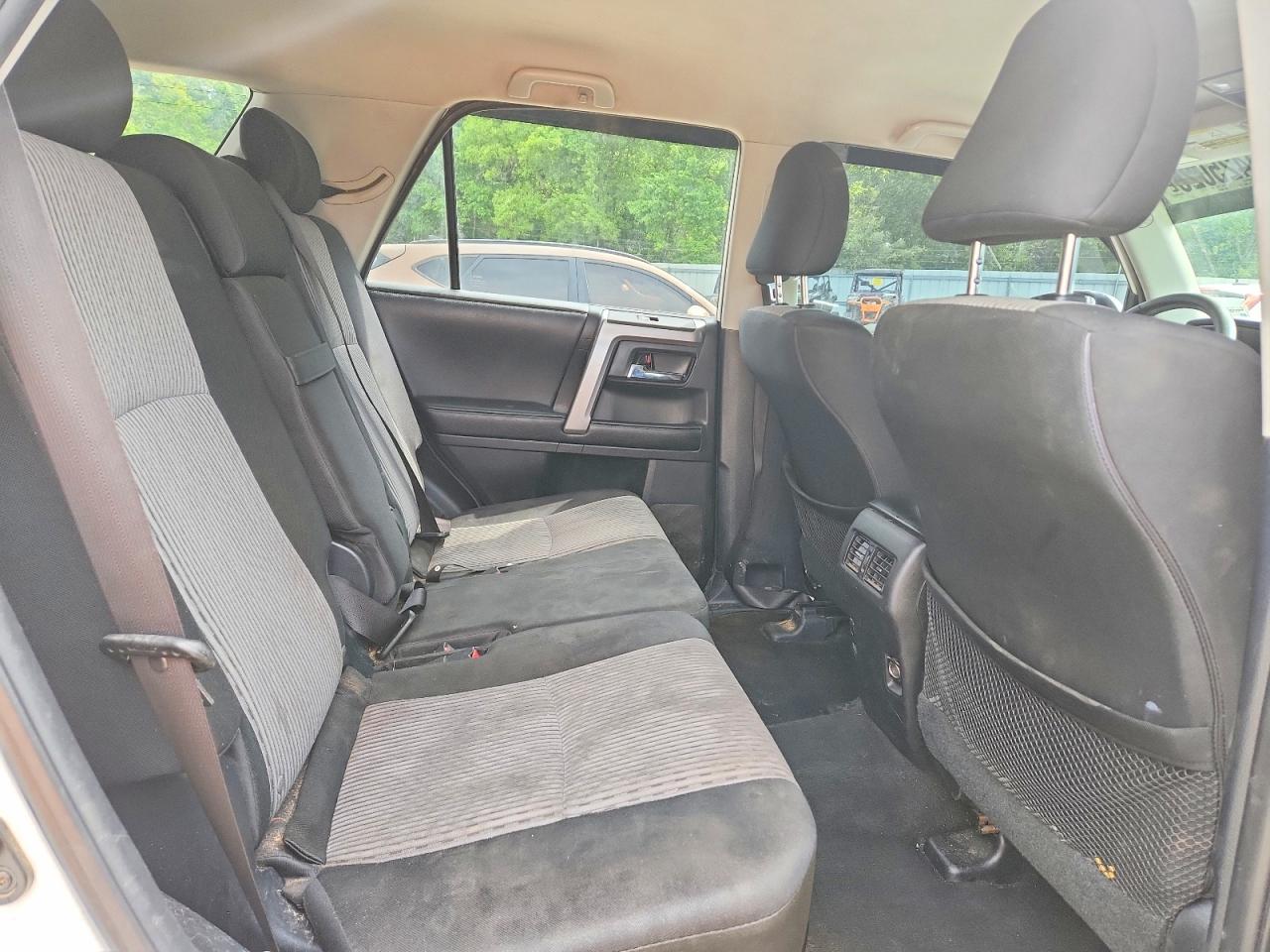 TOYOTA 4RUNNER 2014 — 12