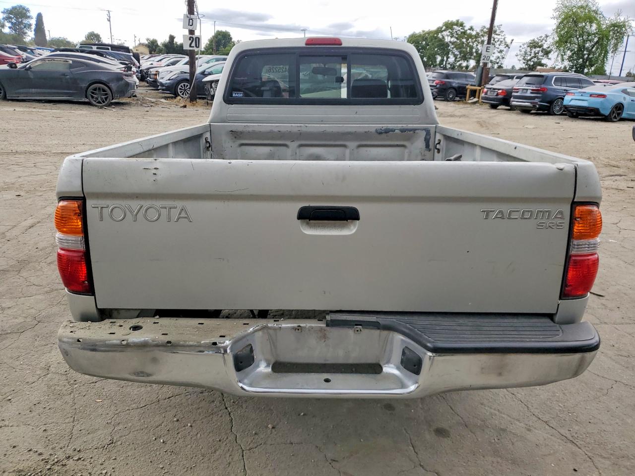 TOYOTA TACOMA 2002 — 7