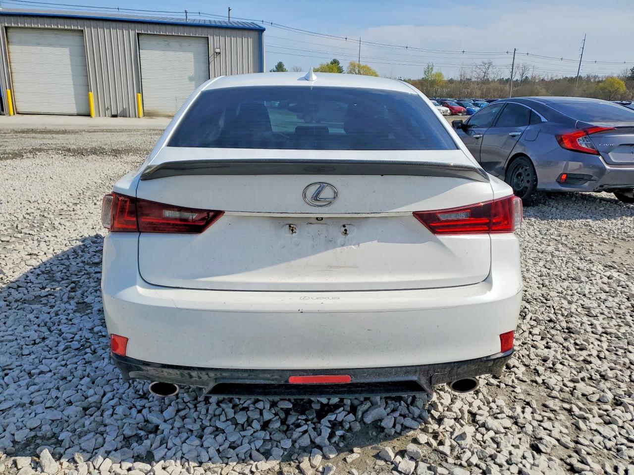 LEXUS IS 2016 — 7