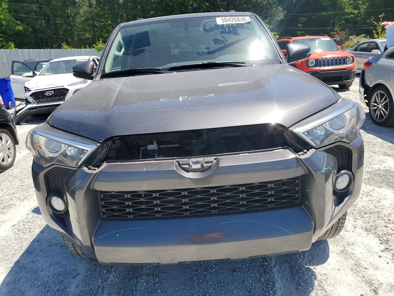 TOYOTA 4RUNNER 2019 — 6