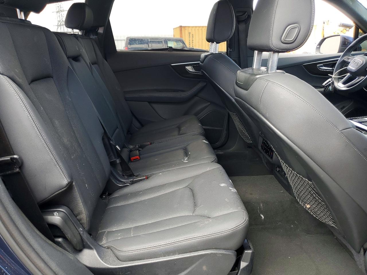 AUDI Q7 2025 — 11