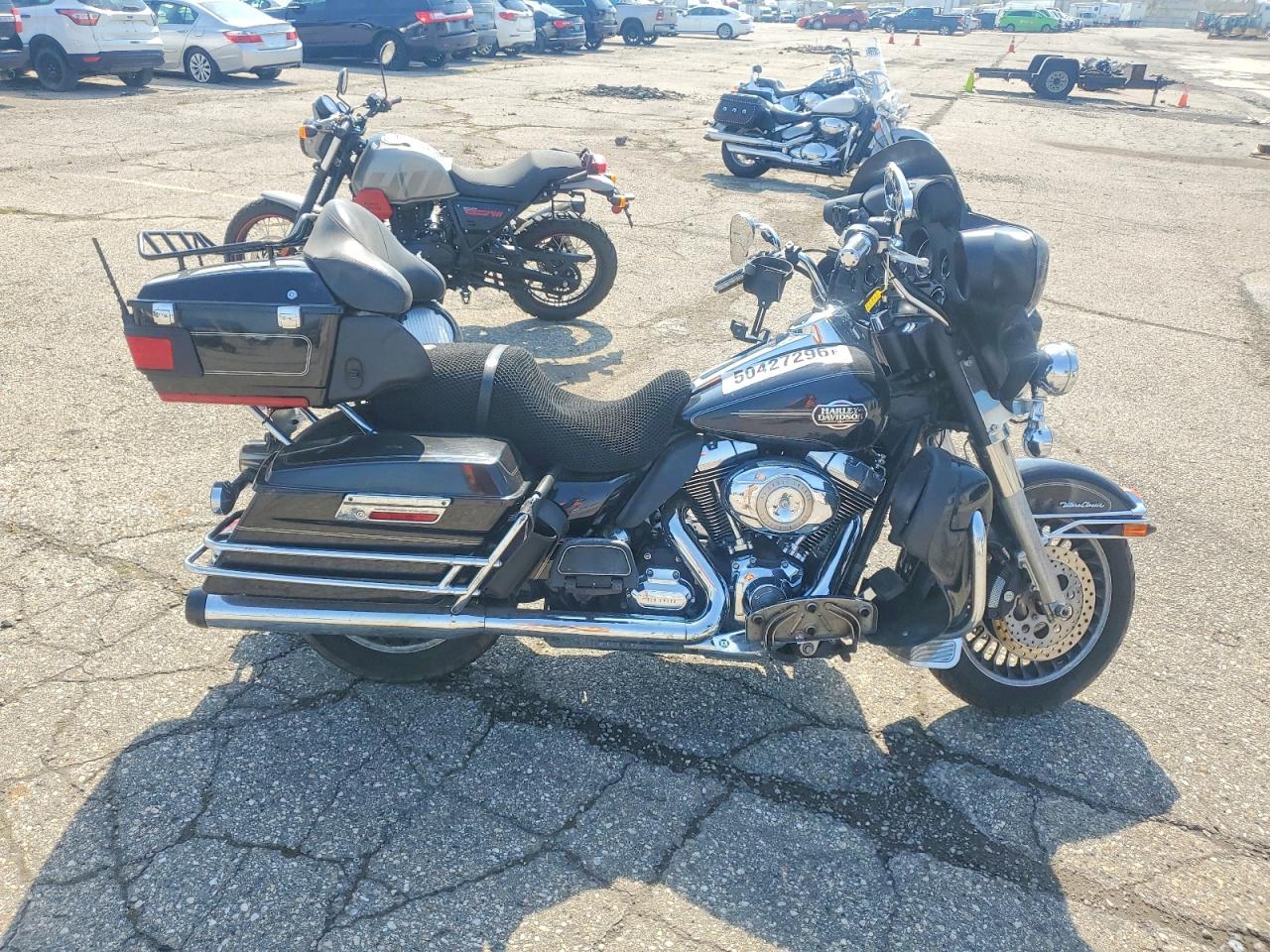 HARLEY-DAVIDSON FLHTCU 2011 — 2