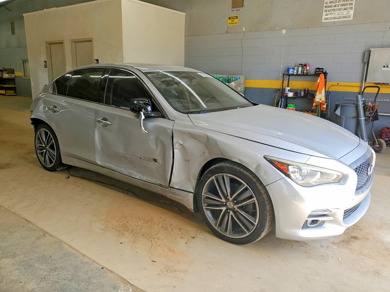 INFINITI Q50 2015 — 5