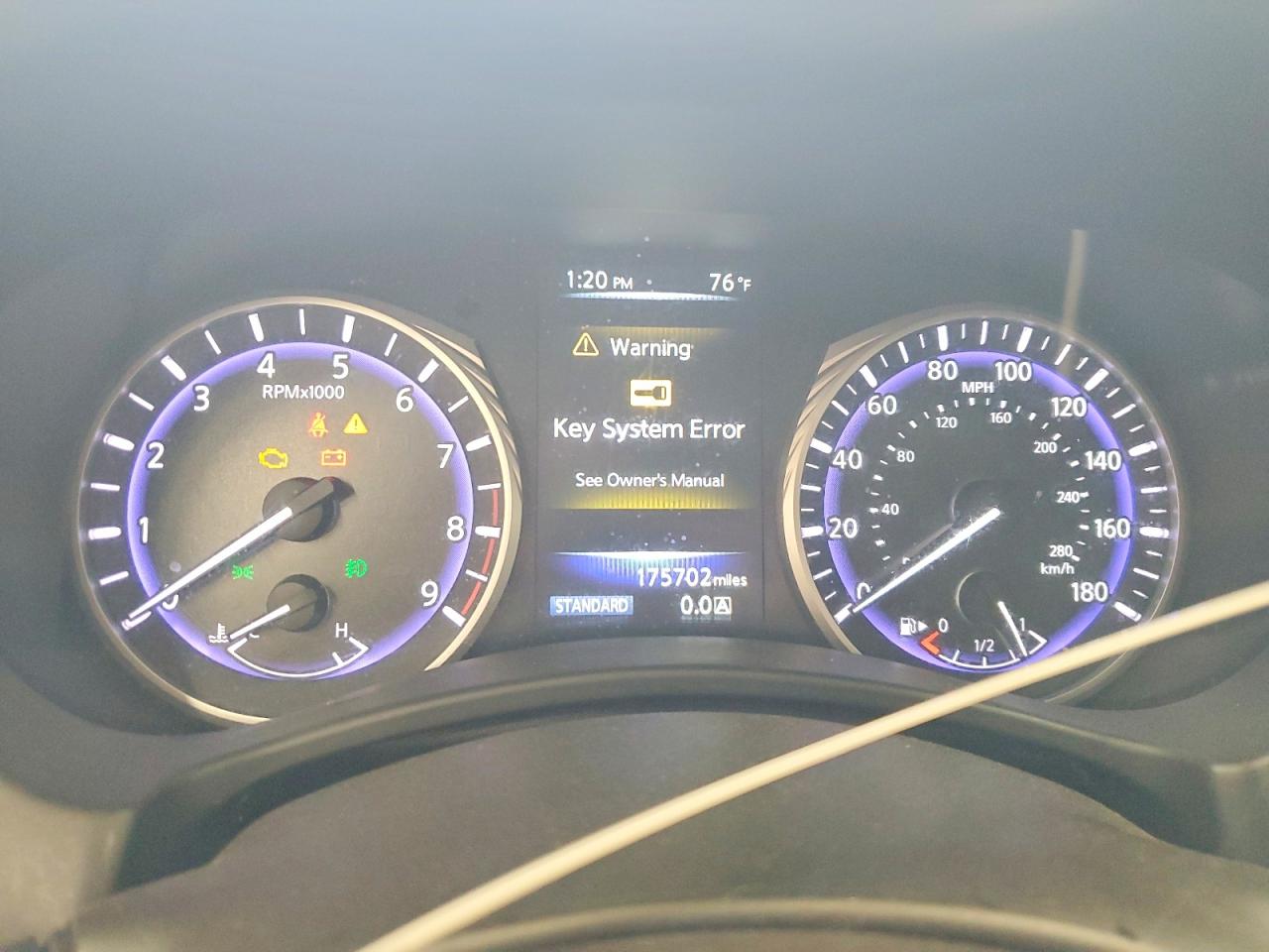 INFINITI Q50 2015 — 10