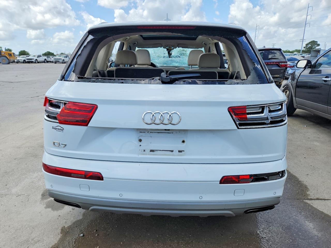AUDI Q7 2019 — 7