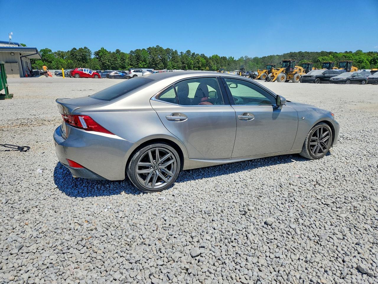 LEXUS IS 2015 — 4