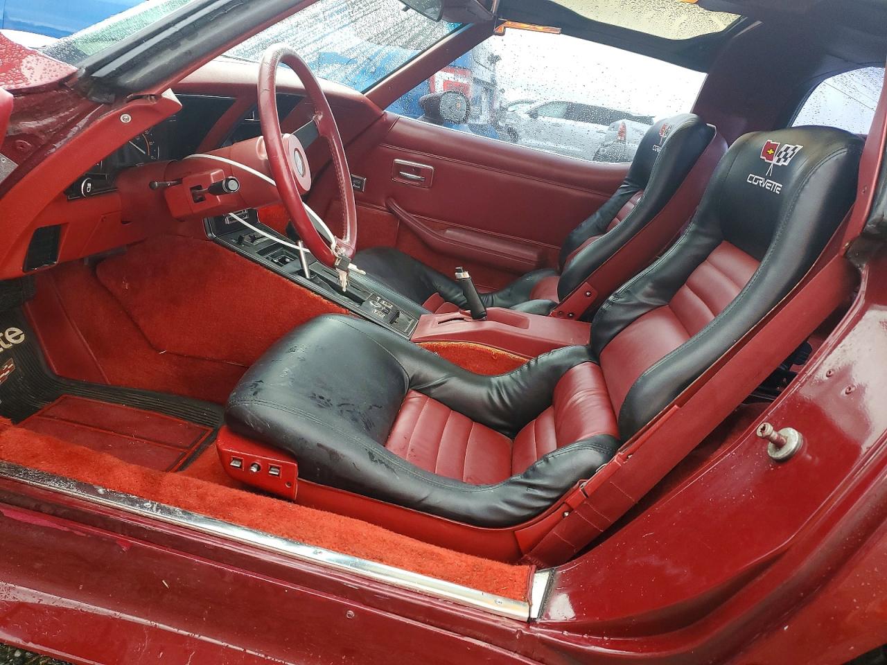CHEVROLET CORVETTE 1982 — 8