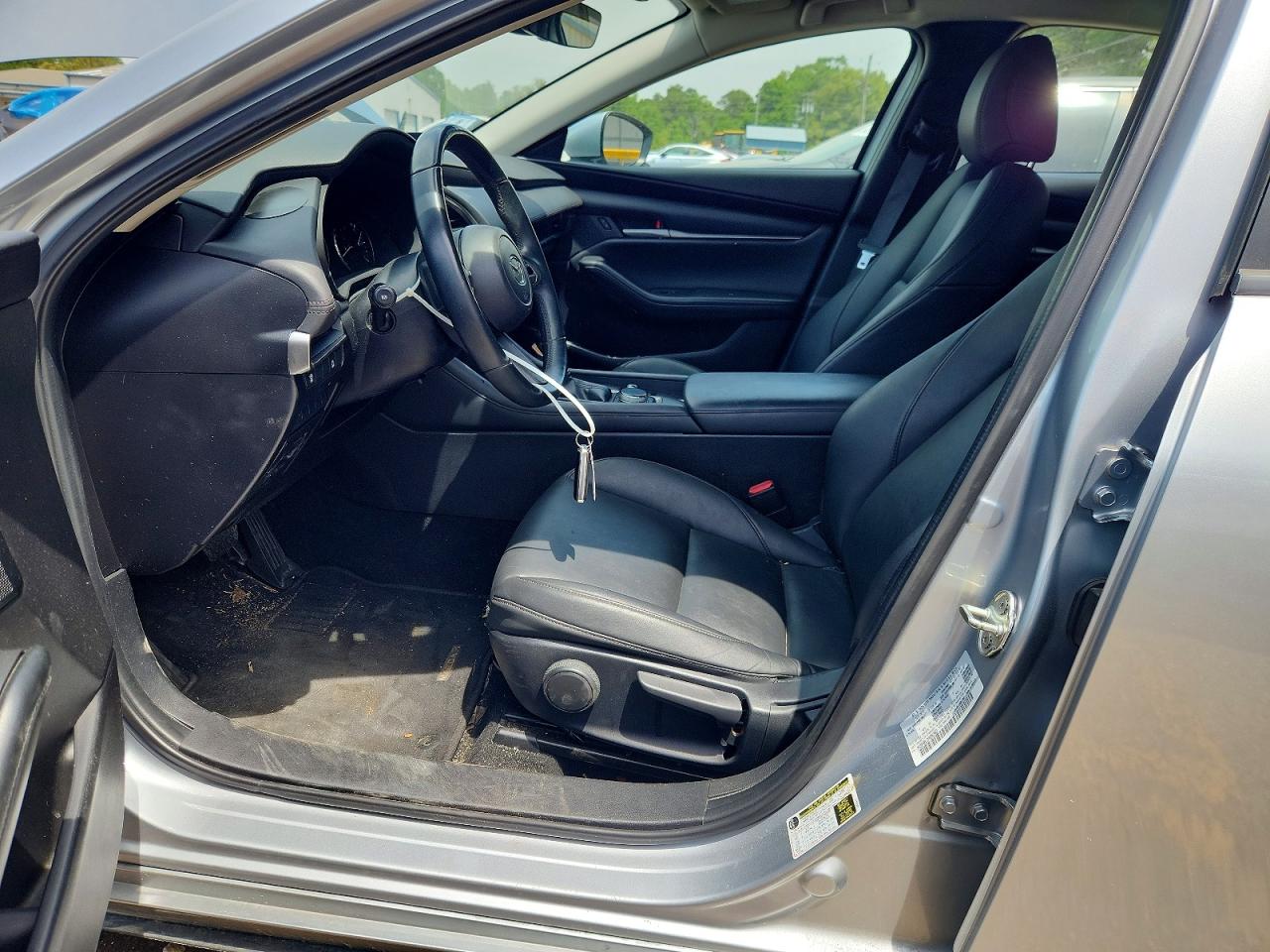 MAZDA 3 2021 — 8