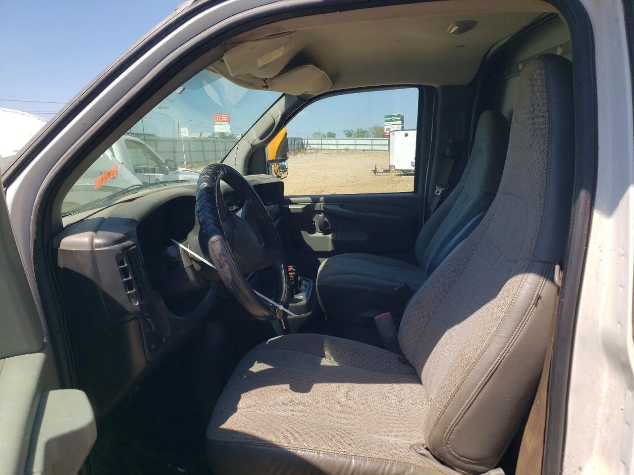 CHEVROLET EXPRESS G3500 2005 — 8