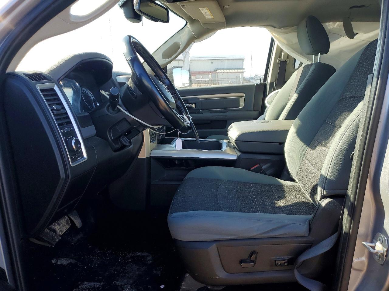 RAM 1500 CLASSIC 2019 — 8