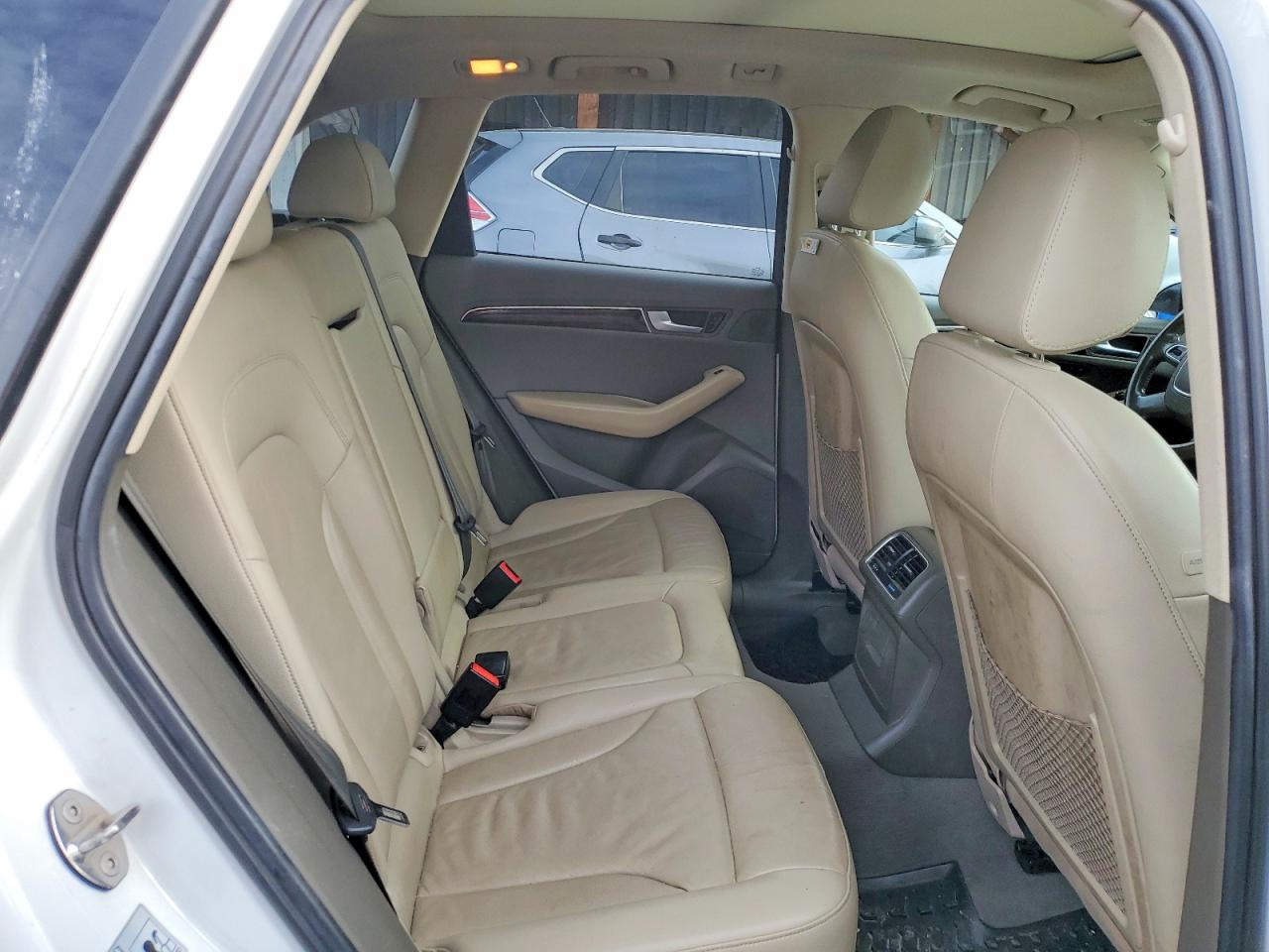 AUDI Q5 2011 — 11