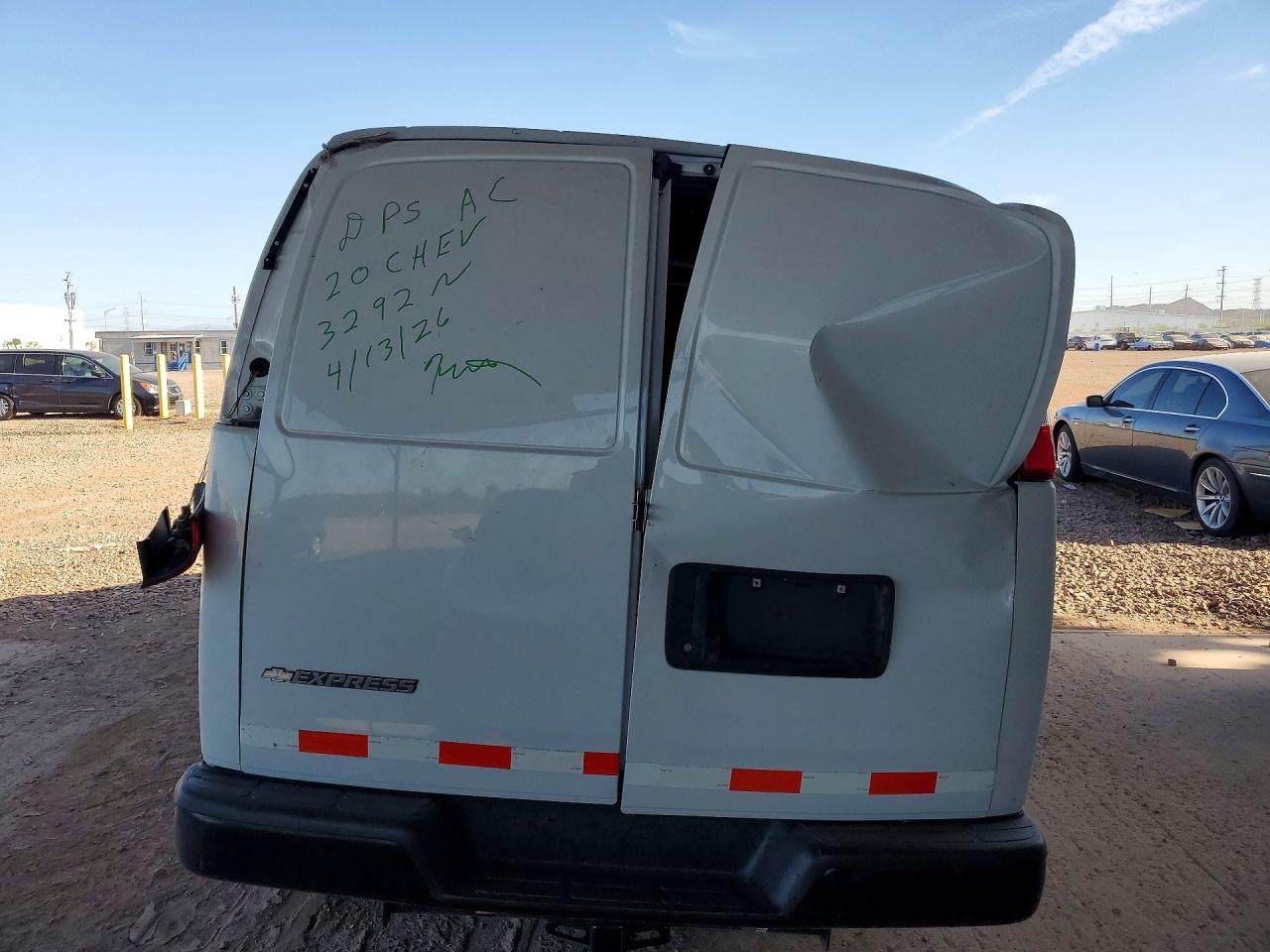 CHEVROLET EXPRESS G2500 2020 — 7