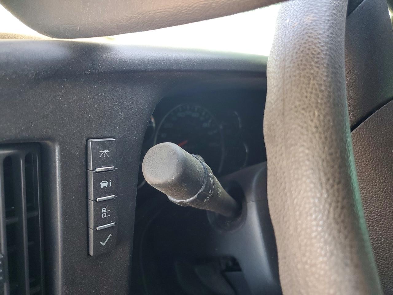 CHEVROLET EXPRESS G2500 2020 — 10