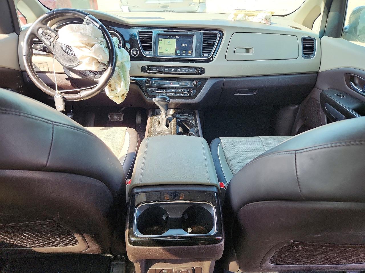 KIA SEDONA 2016 — 9