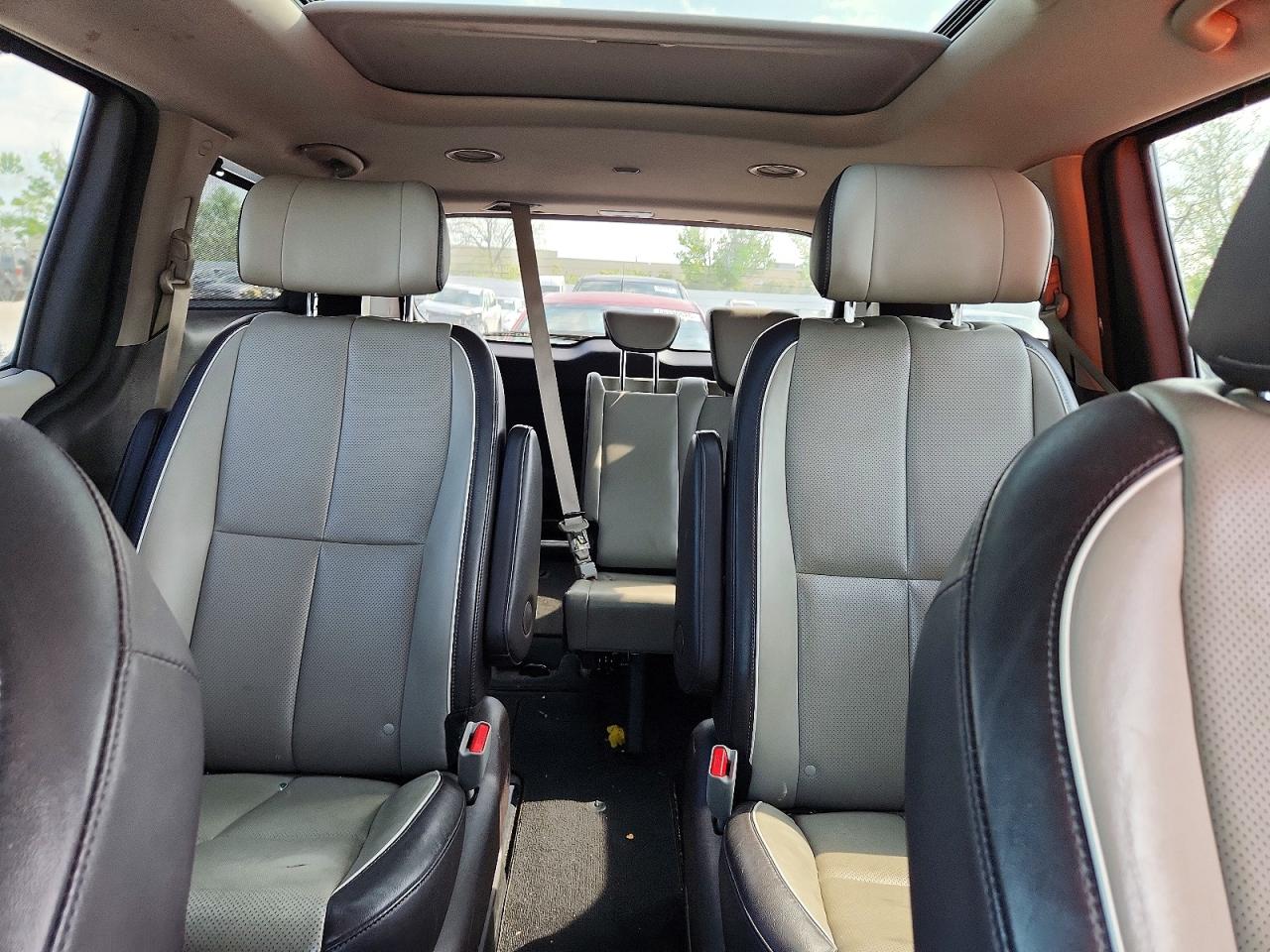 KIA SEDONA 2016 — 11