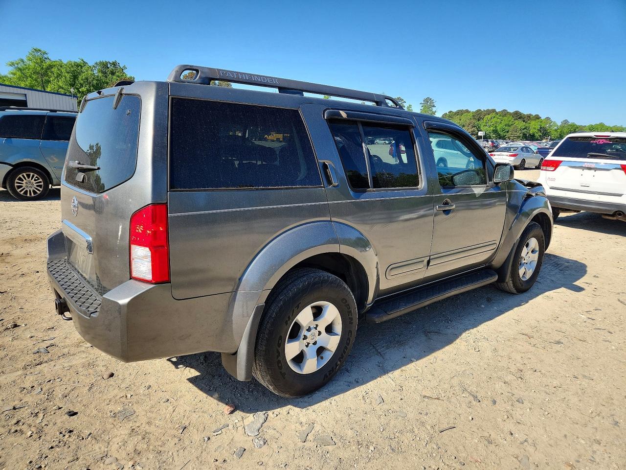 NISSAN PATHFINDER 2007 — 4