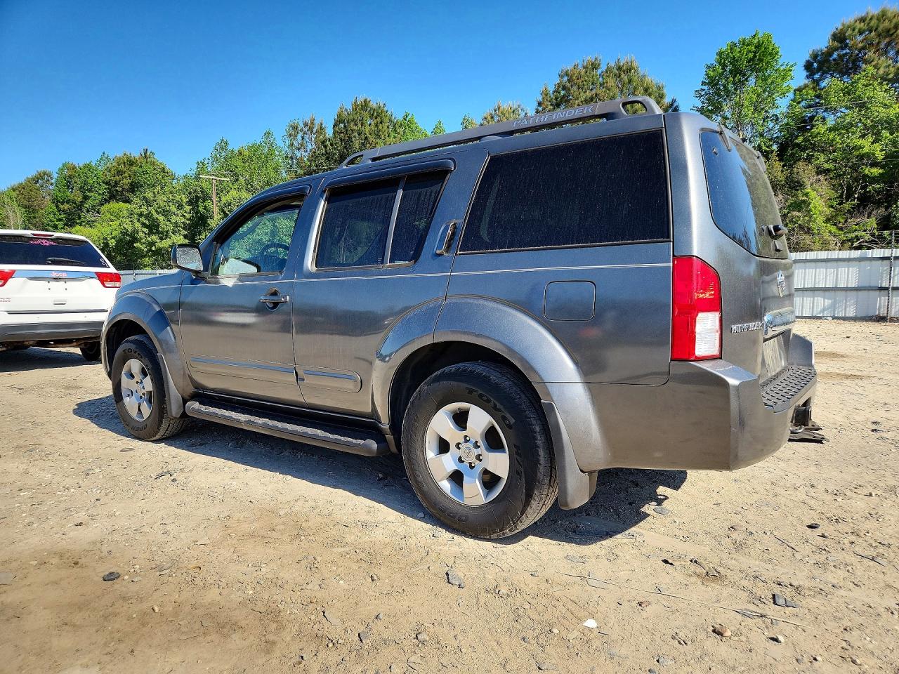 NISSAN PATHFINDER 2007 — 3