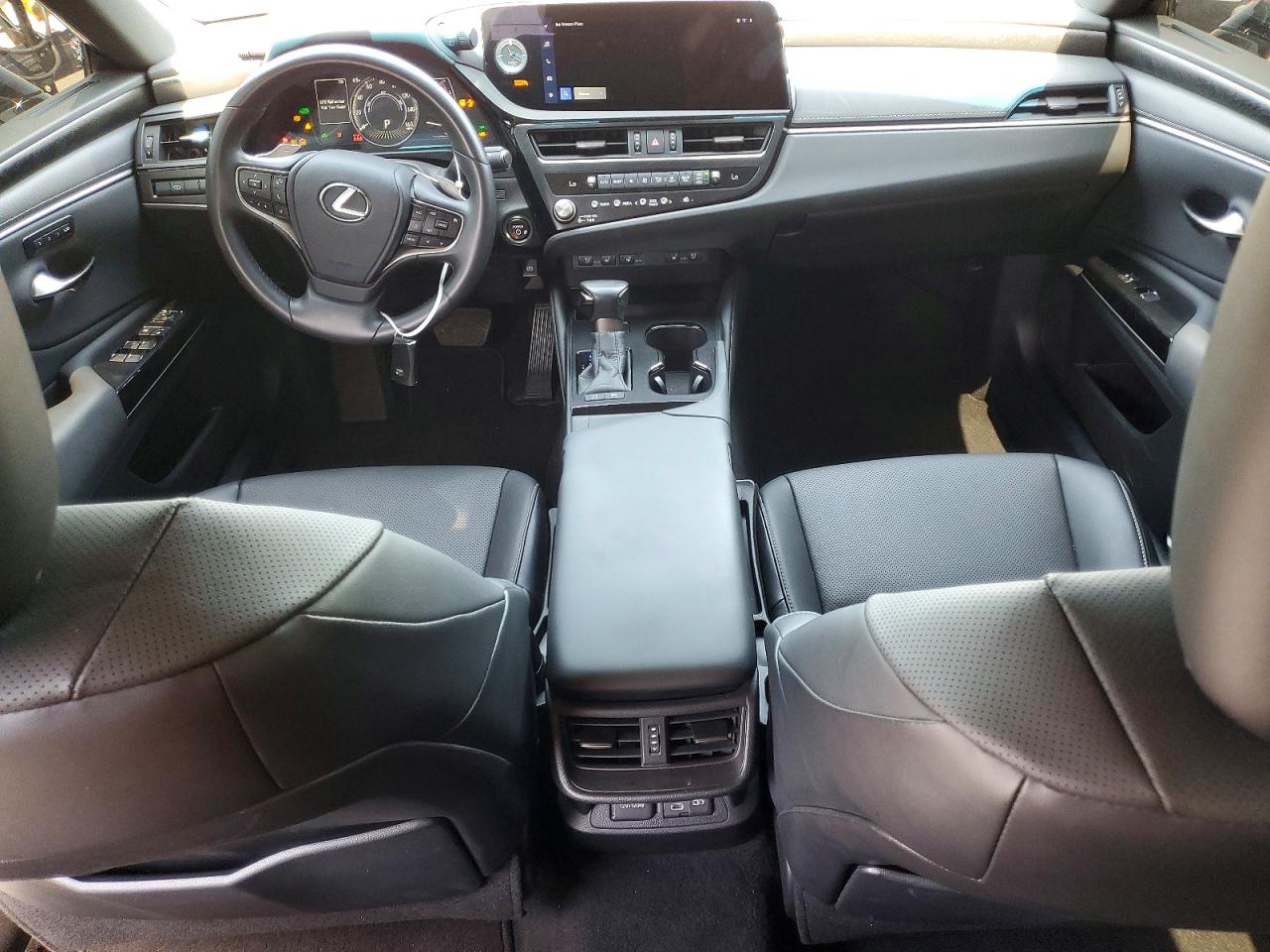 LEXUS ES 300H 2025 — 9