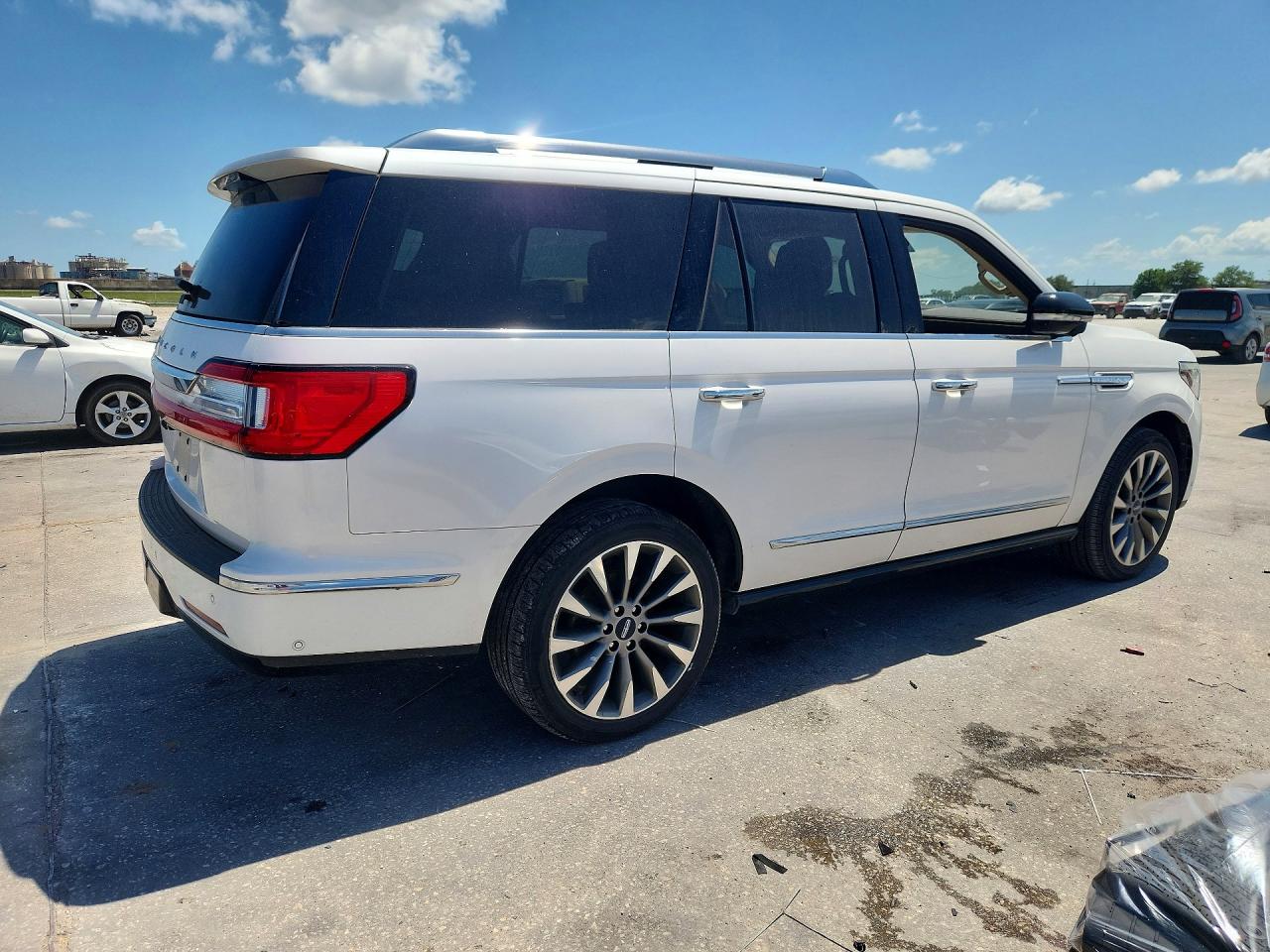 LINCOLN NAVIGATOR 2019 — 4