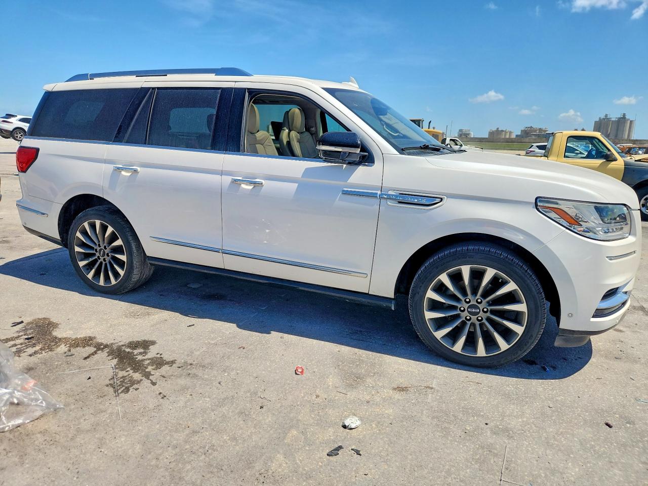 LINCOLN NAVIGATOR 2019 — 5