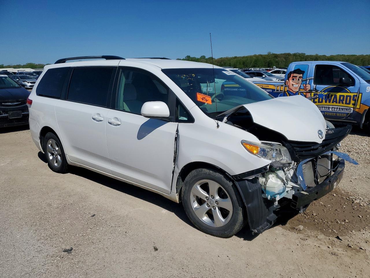 TOYOTA SIENNA 2014 — 5