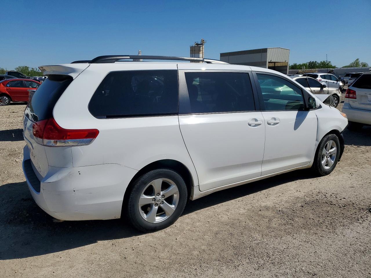 TOYOTA SIENNA 2014 — 4