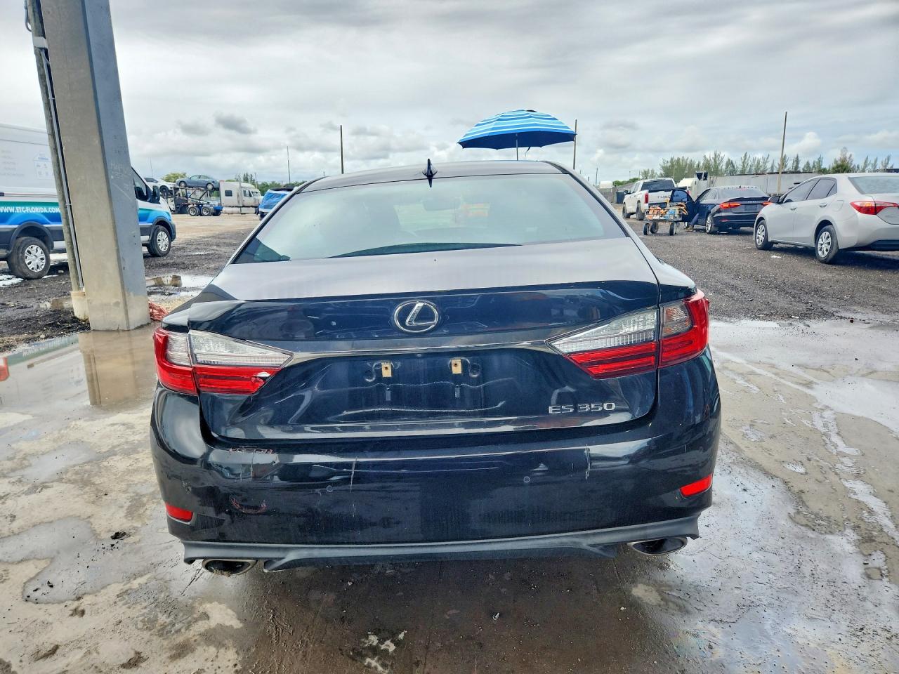 LEXUS ES 2017 — 7