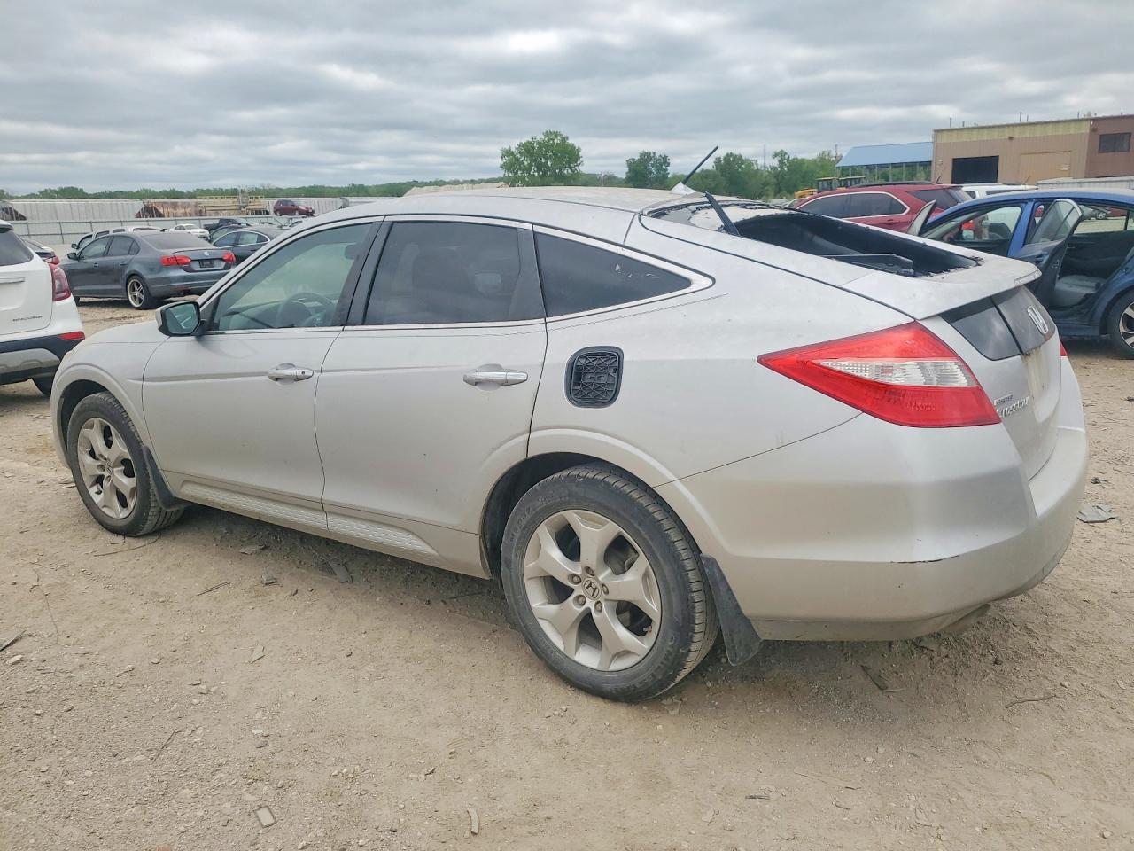 HONDA ACCORD CROSSTOUR 2010 — 3