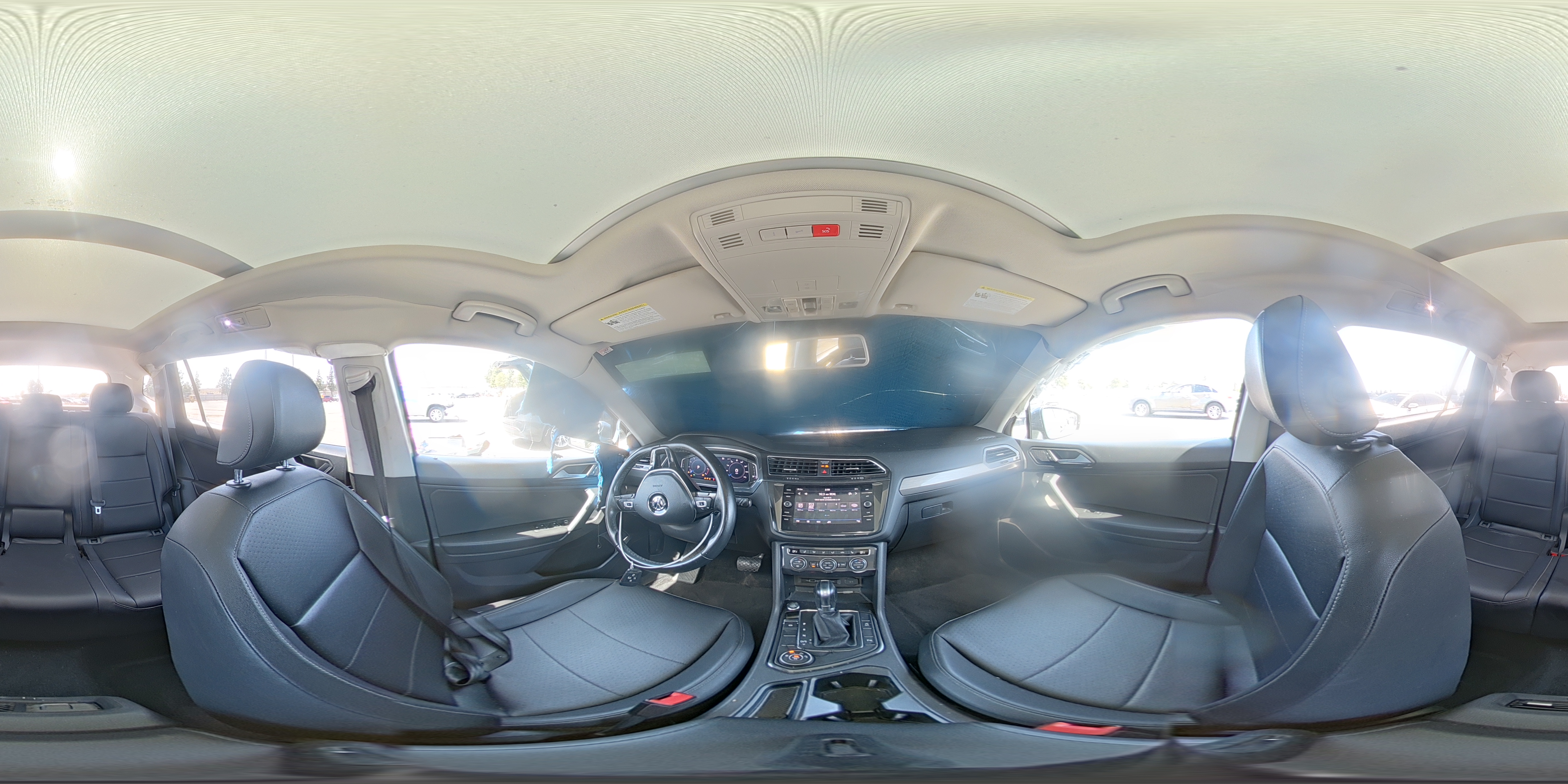 VOLKSWAGEN TIGUAN 2019 — 14
