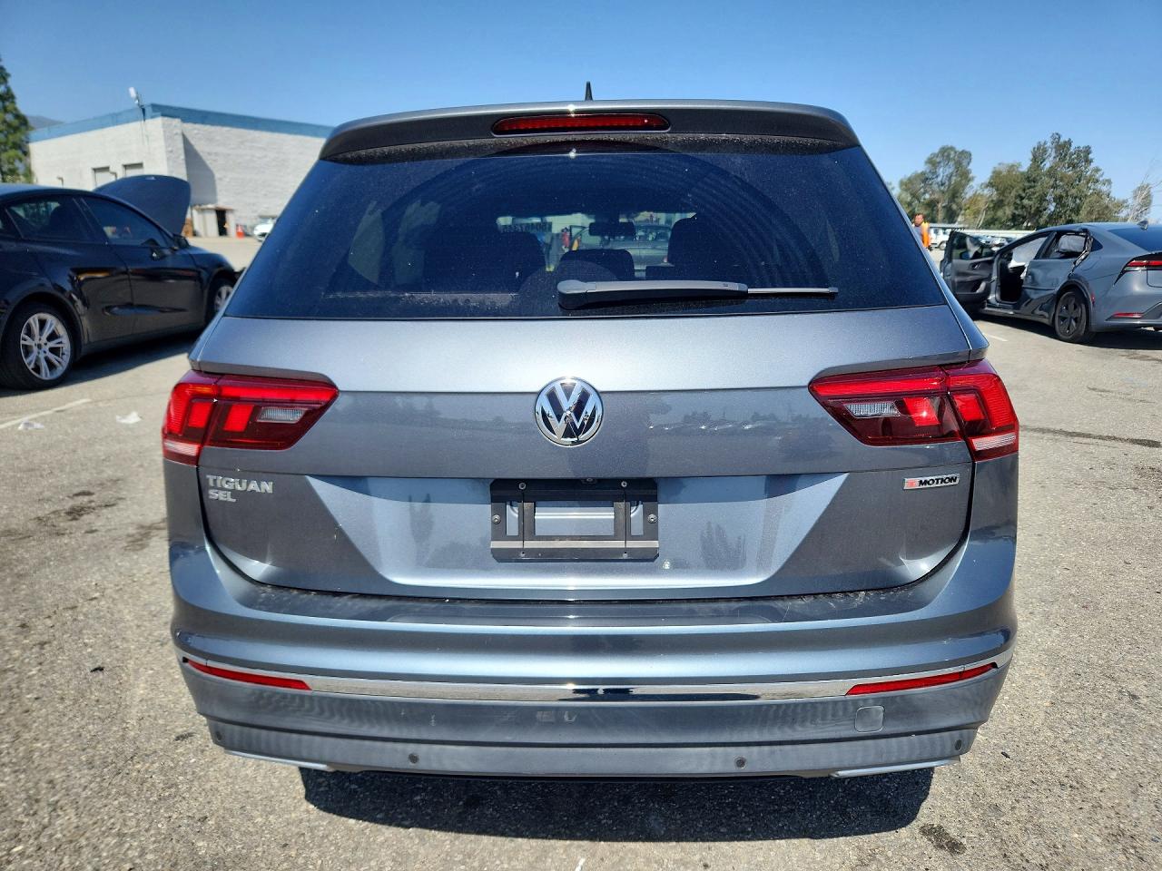 VOLKSWAGEN TIGUAN 2019 — 7